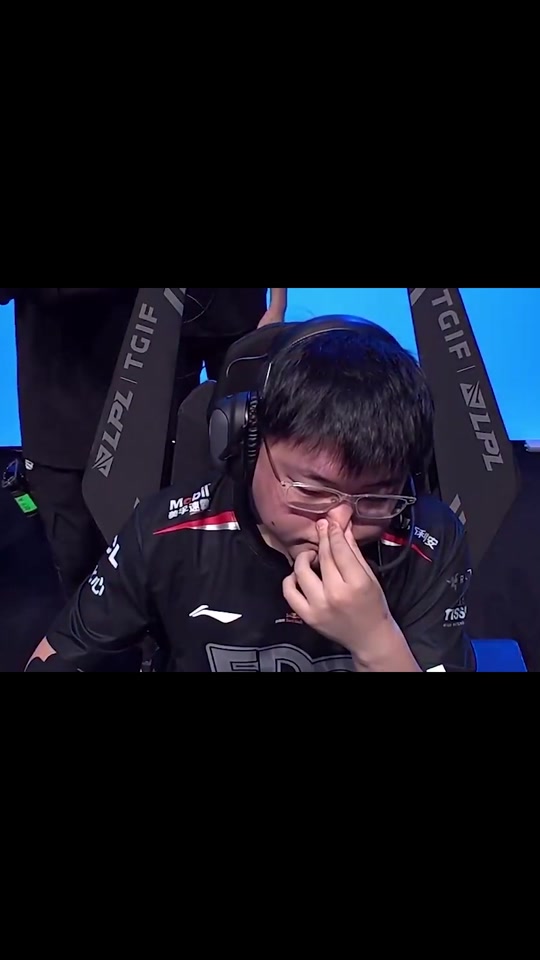 切尔西不断突破！，Uzi连续十五场比赛得分超过出色发挥赛场气氛高涨的简单介绍