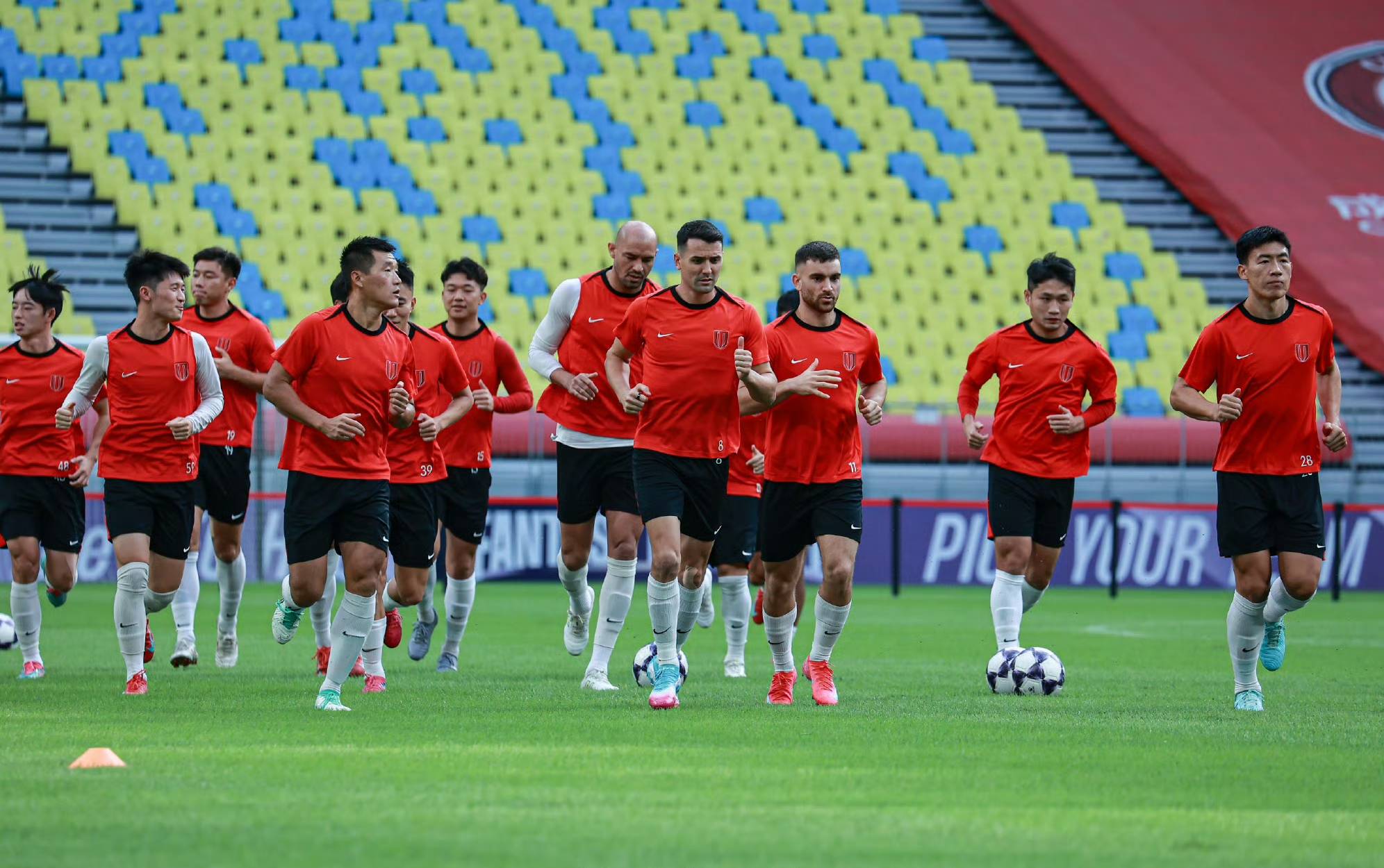 爱游戏体育官网-国际比赛日摩纳哥复出首秀：亚冠节点到来，气氛紧张，赛程密集仍需轮换(亚冠精英赛积分榜排名)