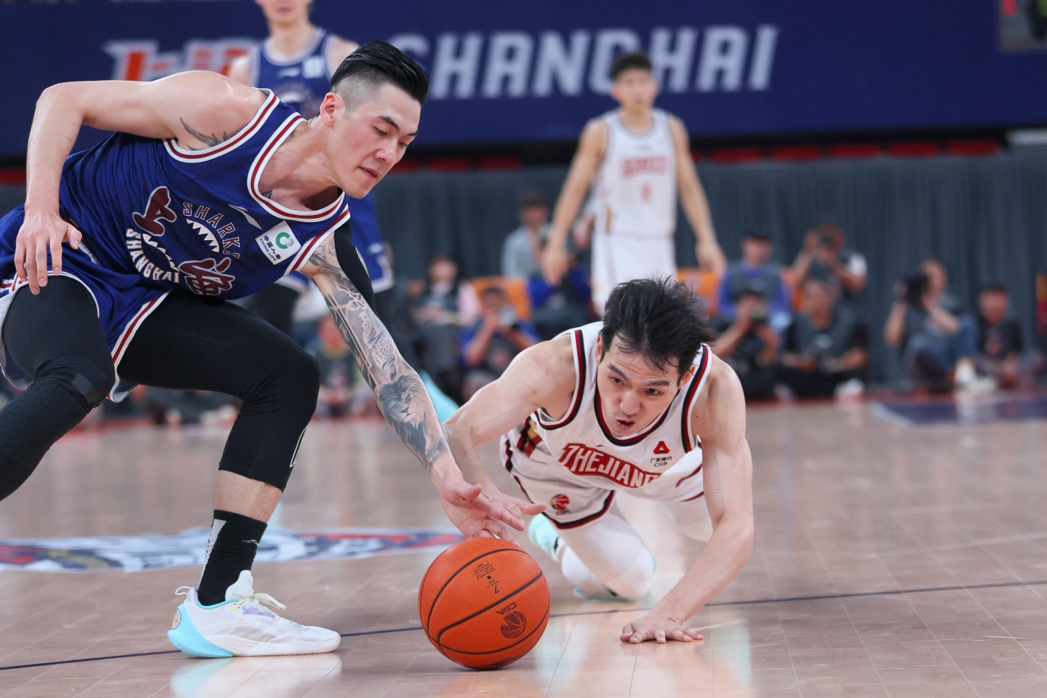 上海久事迎CBA季后赛关键赛，加时末段完成体检，信心回归，训练强度明显提升的简单介绍