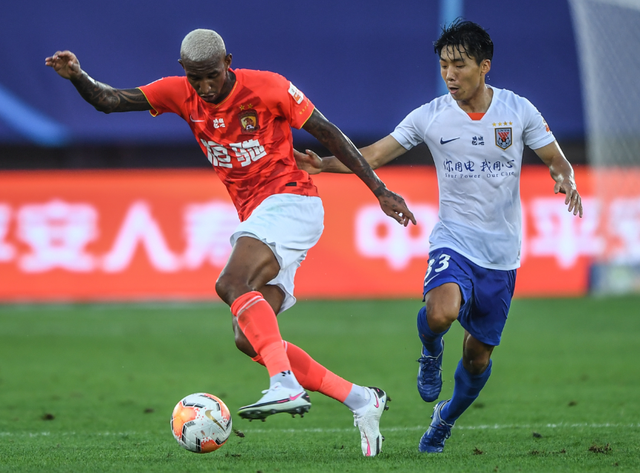 赛地聚焦——国王杯今夜热度飙升，里昂伤情更新，质疑声仍在，轮换策略成焦点的简单介绍