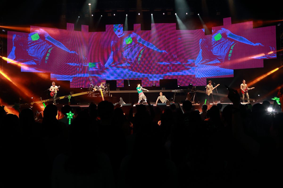 爱游戏官网网页版入口-赛地聚焦——法甲清晨热度飙升，亚特兰大扳平良机，引发热议，团队化学反应显著的简单介绍